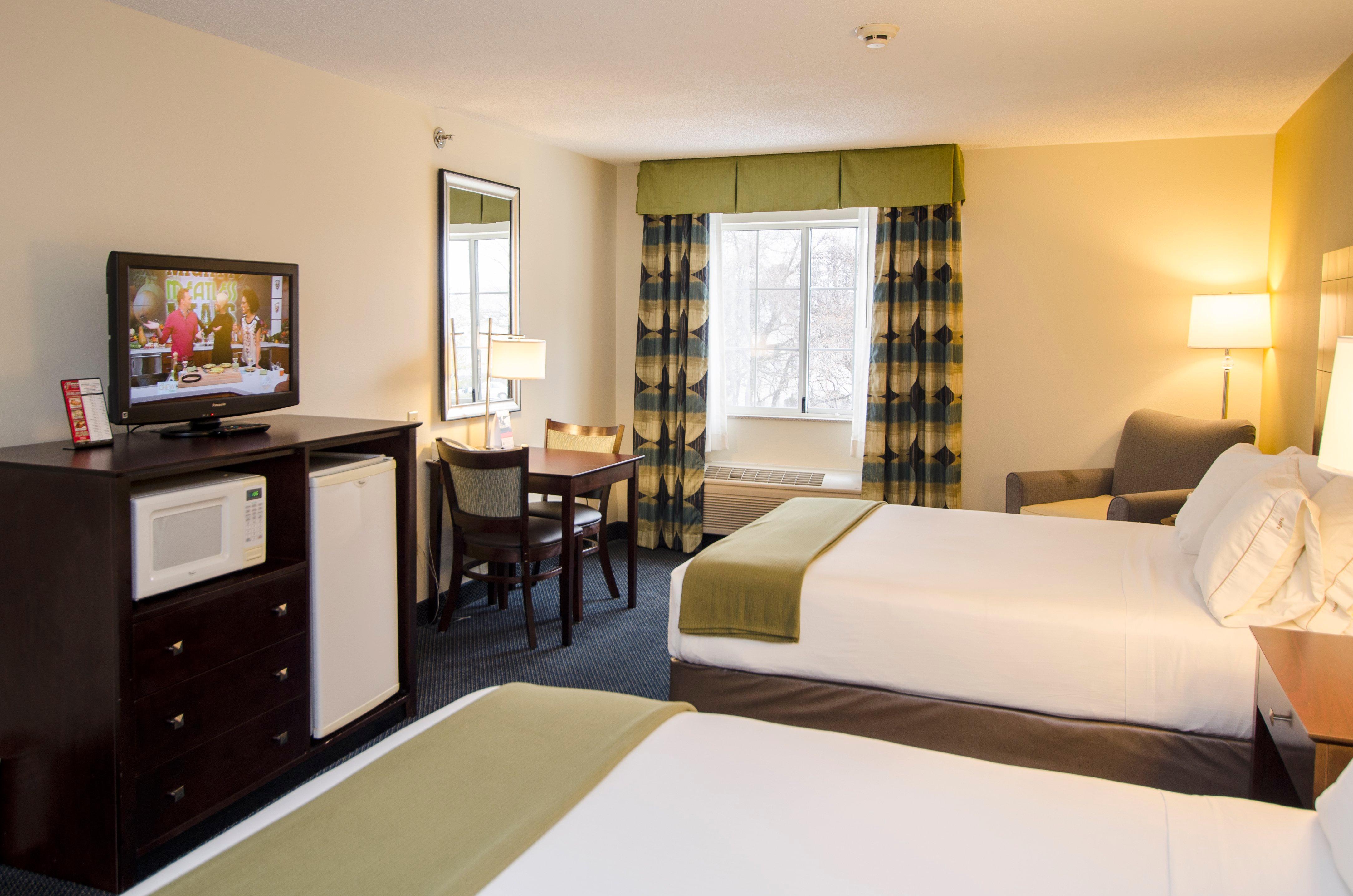 Holiday Inn Express Hotel & Suites-Saint Joseph By Ihg Exterior photo