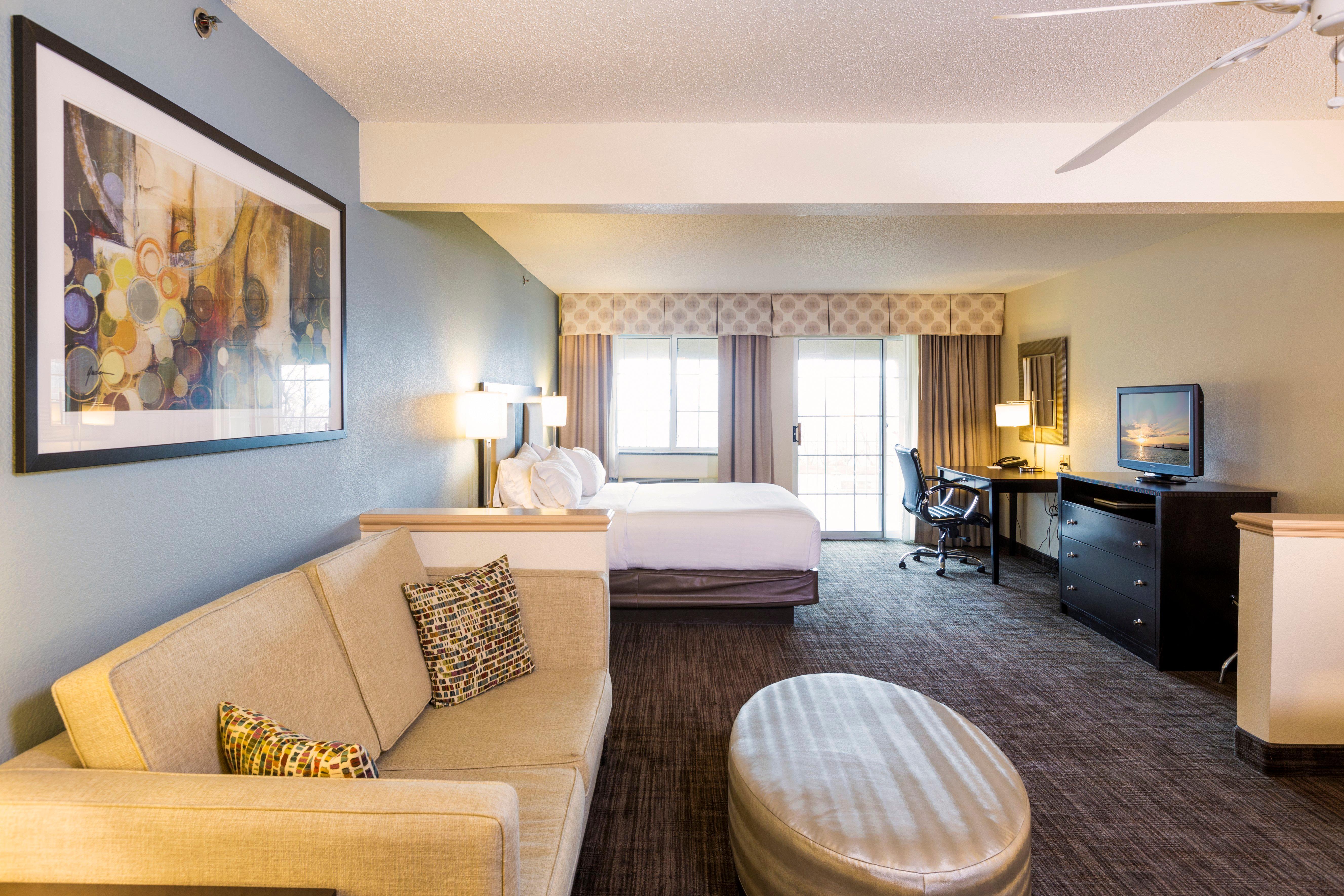 Holiday Inn Express Hotel & Suites-Saint Joseph By Ihg Exterior photo