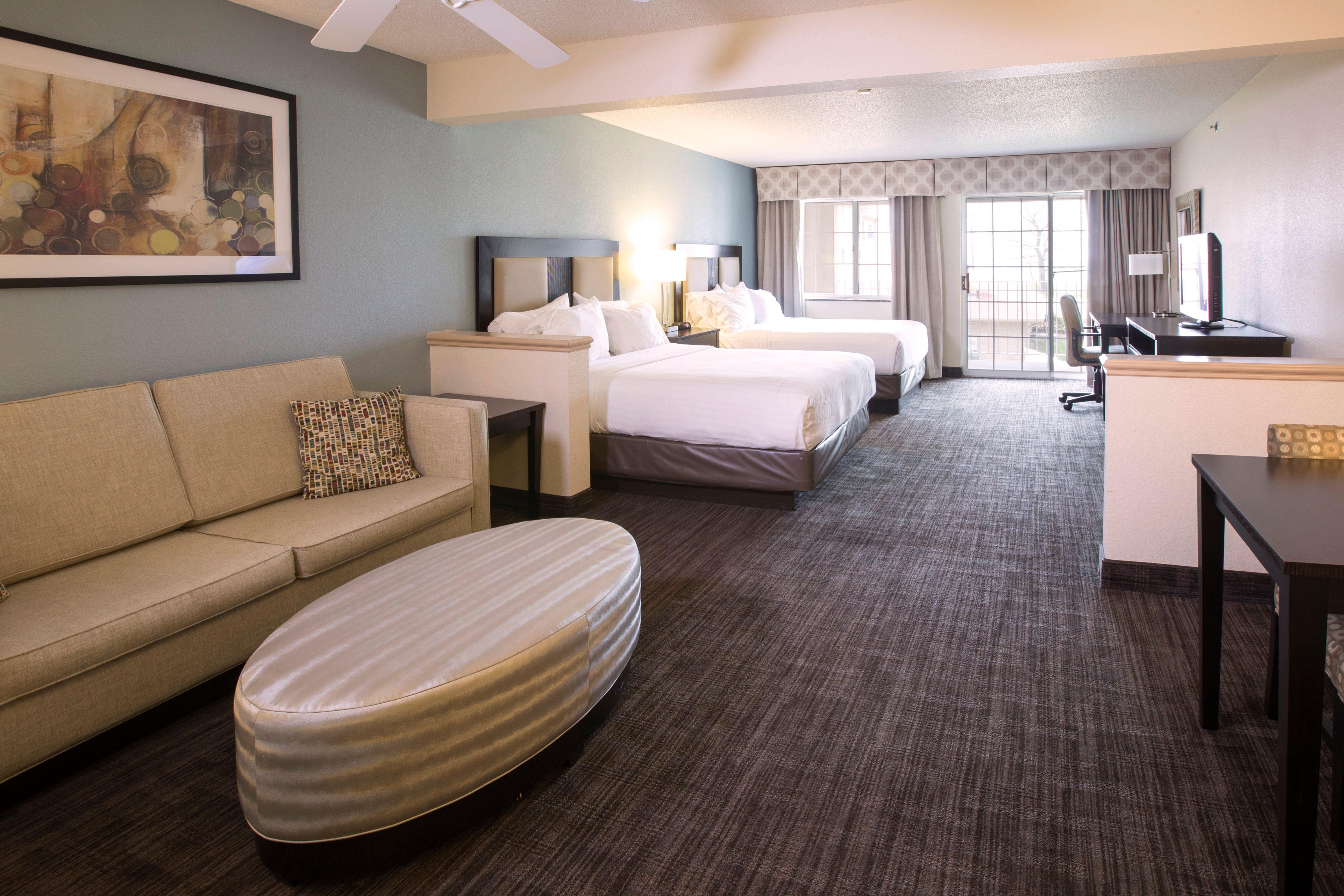 Holiday Inn Express Hotel & Suites-Saint Joseph By Ihg Exterior photo