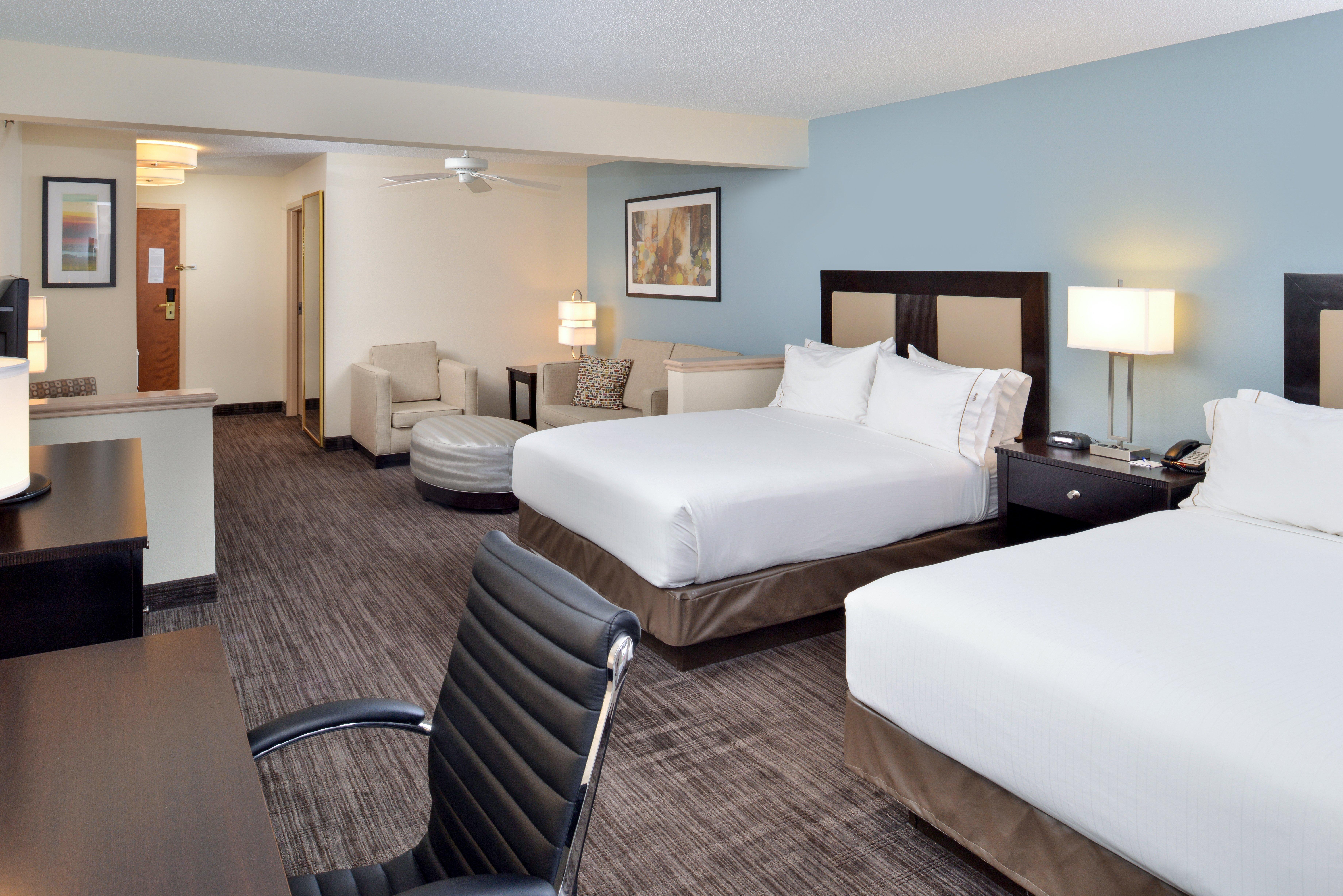 Holiday Inn Express Hotel & Suites-Saint Joseph By Ihg Exterior photo