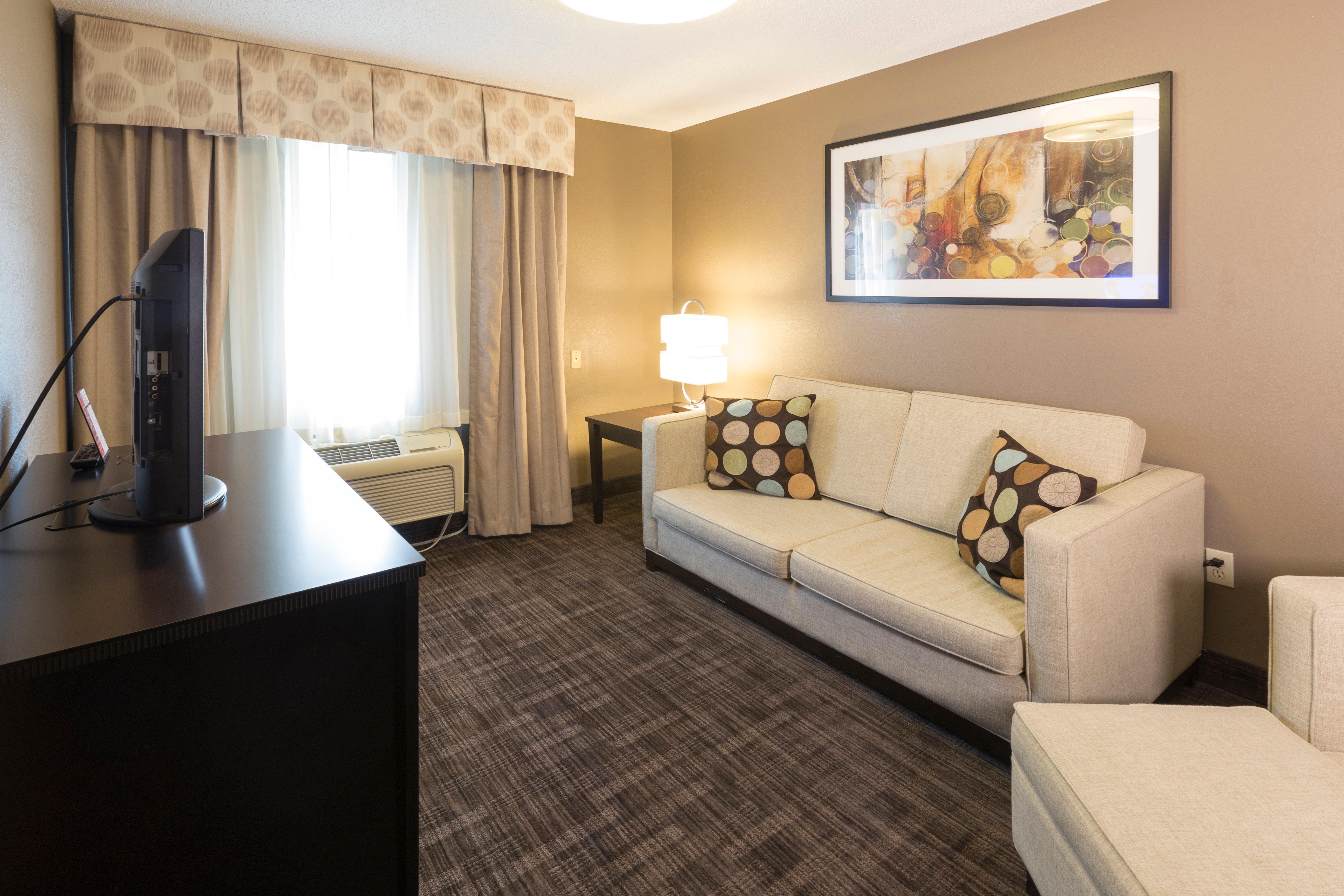 Holiday Inn Express Hotel & Suites-Saint Joseph By Ihg Exterior photo
