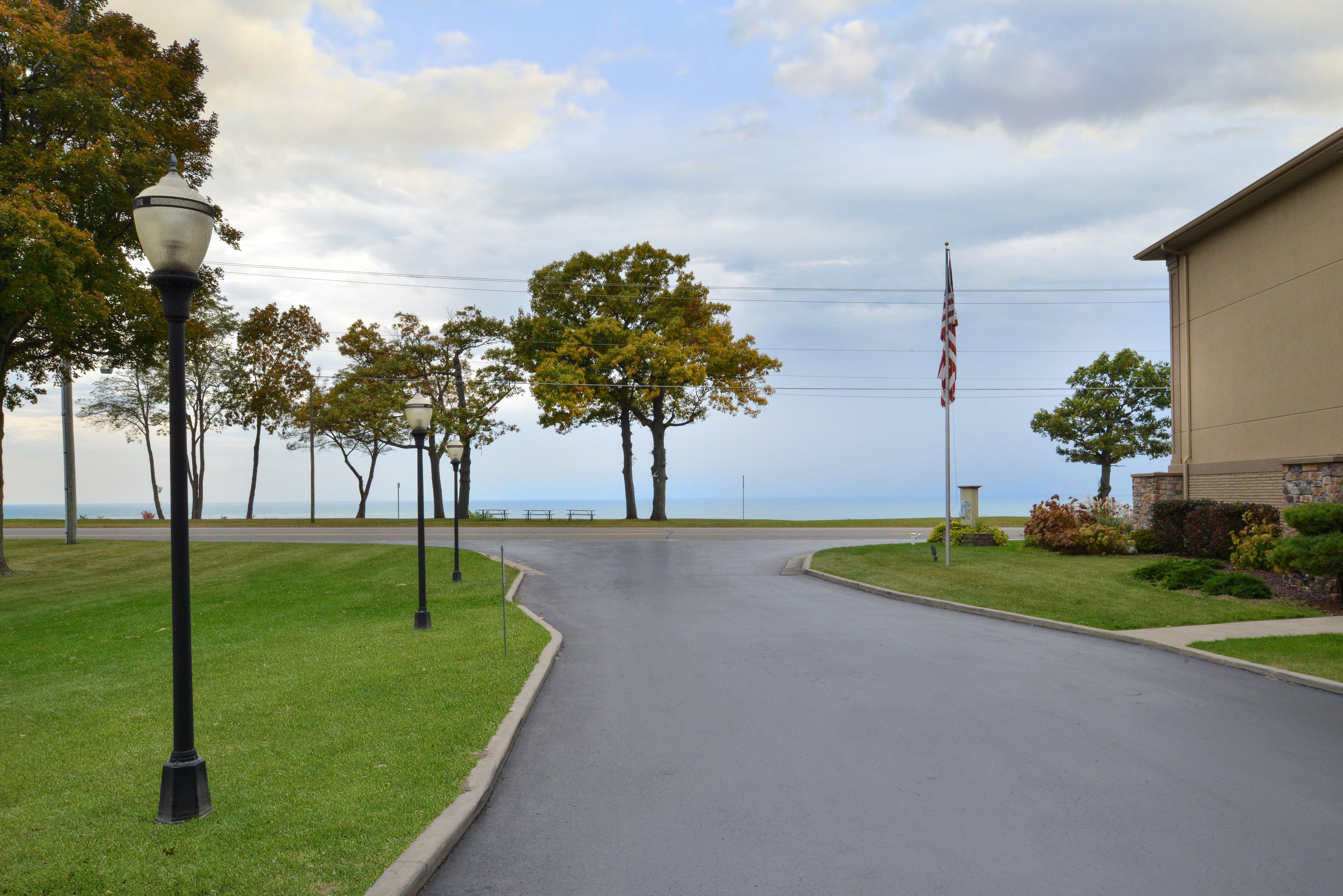 Holiday Inn Express Hotel & Suites-Saint Joseph By Ihg Exterior photo
