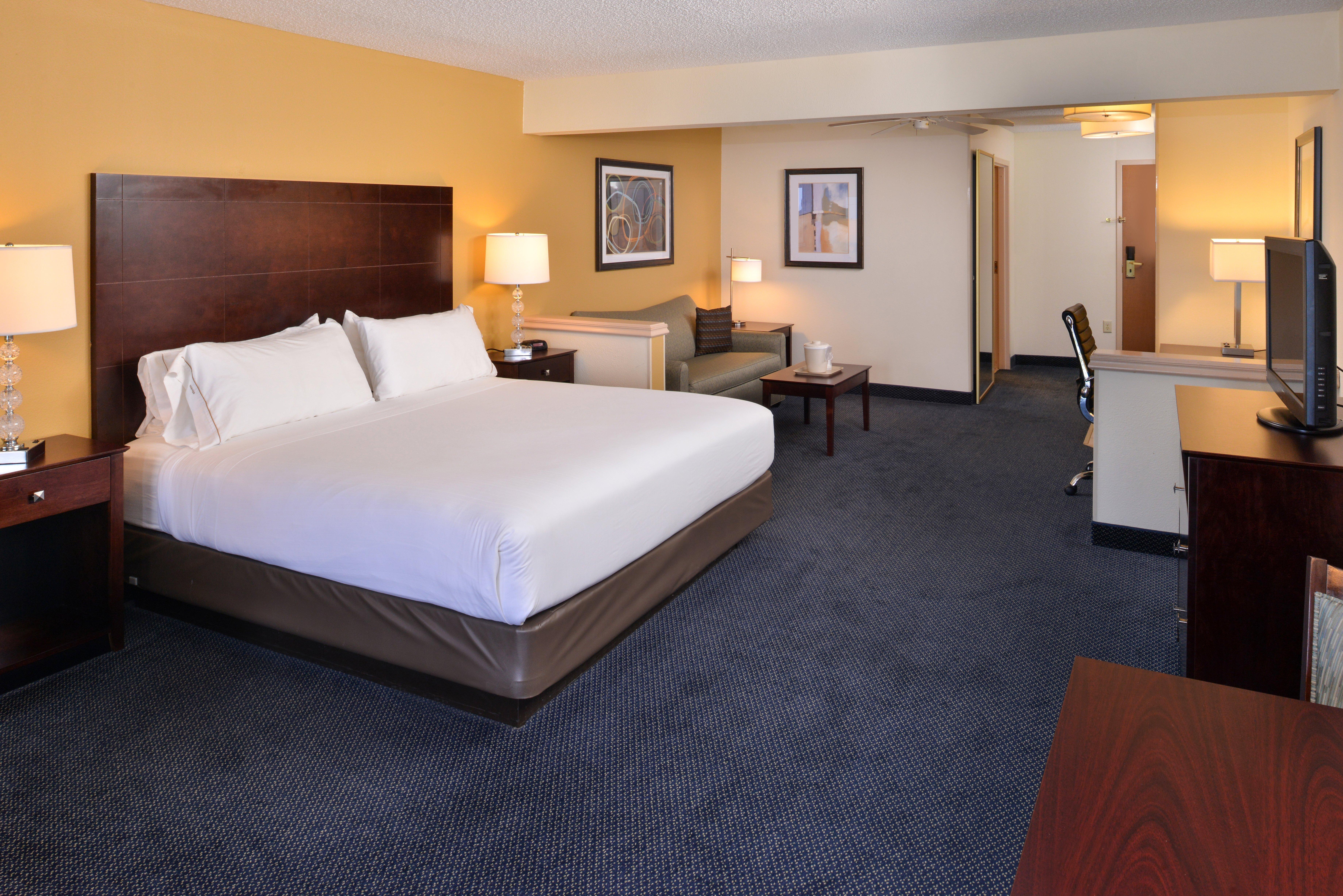 Holiday Inn Express Hotel & Suites-Saint Joseph By Ihg Exterior photo